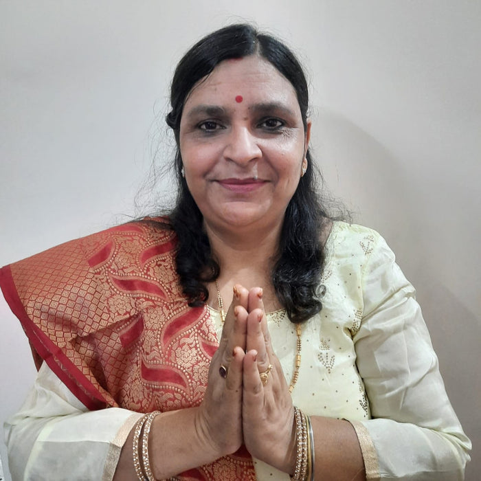 Welcoming the first 100 Customers @ JhaJi Store