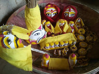 Clay-made Sama Chakeva, Pauti, Satbhaiya, Chagula and others in Changeri (Daliya)