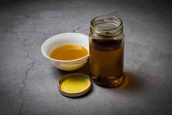 Mustard Oil used in Bihari Pickles at JhaJI Store